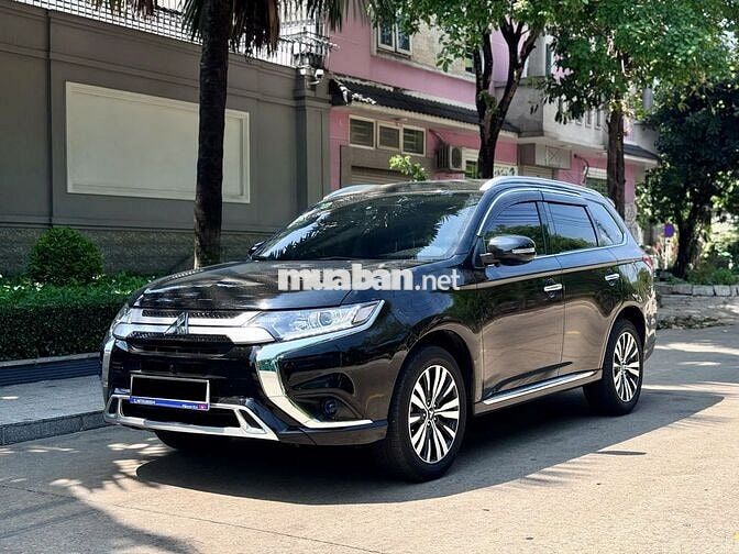 Mitsubishi Outlander 2023 2.0 CVT Đen