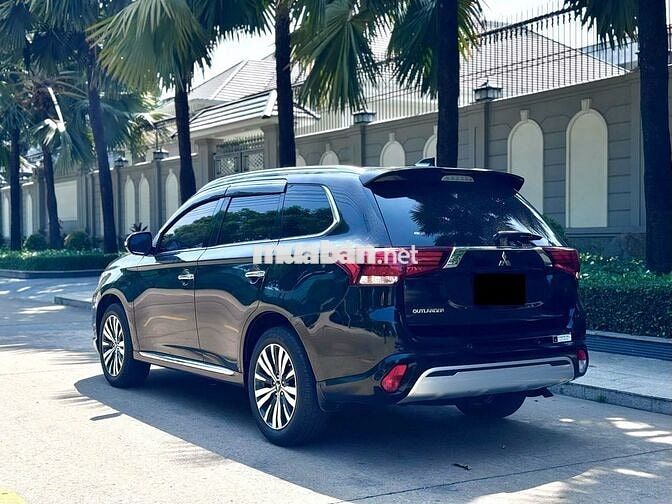 Mitsubishi Outlander 2023 2.0 CVT Đen