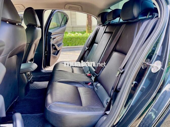 Mazda 3 2022 1.5 Luxury Đen 20.000 km