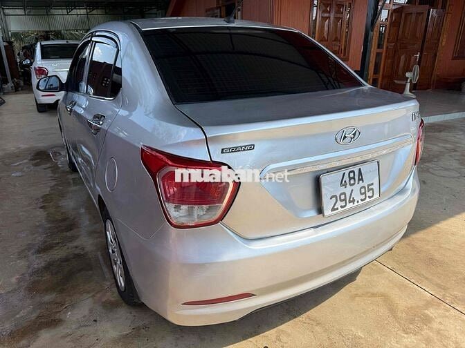 Hyundai Grand i10 Sedan 2015 Bạc