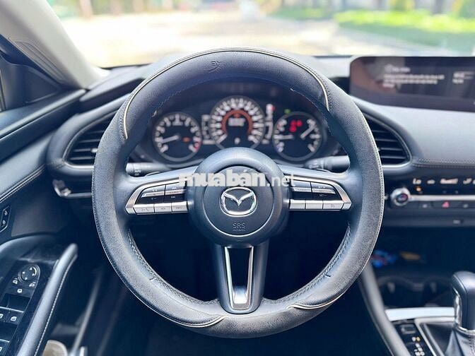 Mazda 3 2022 1.5 Luxury Đen 20.000 km