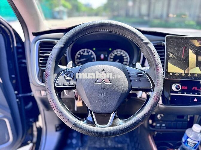 Mitsubishi Outlander 2023 2.0 CVT Đen