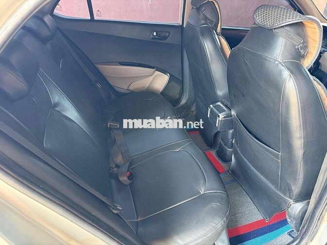 Hyundai Grand i10 Sedan 2015 Bạc