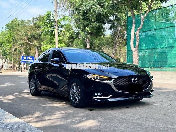 Mazda 3 2022 1.5 Luxury Đen 20.000 km