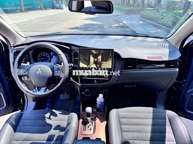 Mitsubishi Outlander 2023 2.0 CVT Đen