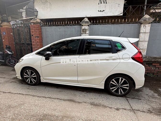 Honda Jazz RS 2018 Trắng 41.000 km