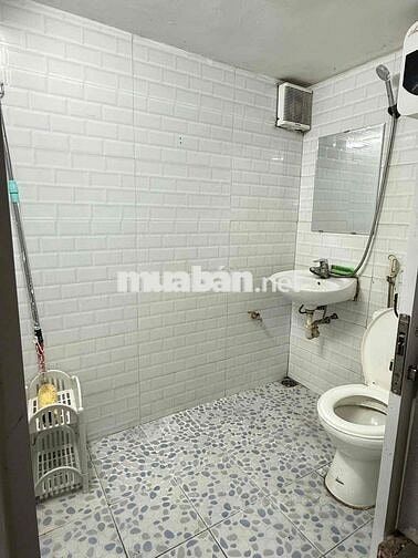 Cho thuê nhà ngõ oto Yên Lãng-Đống Đa- dt 65m2*2 tầng