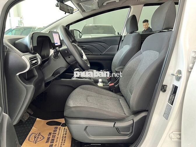 Hyundai Stargazer bản tiêu chuẩn 1.5AT 2024