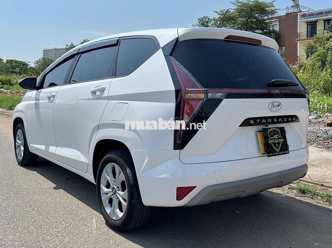 Hyundai Stargazer bản tiêu chuẩn 1.5AT 2024