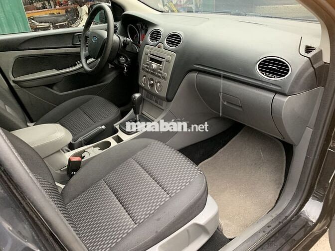 Ford Focus 2013 1.8 AT hatback Đen