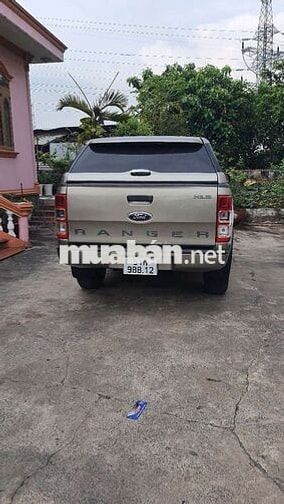 Ford Ranger XLS 2.2 2015 Vàng cát