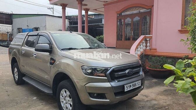 Ford Ranger XLS 2.2 2015 Vàng cát