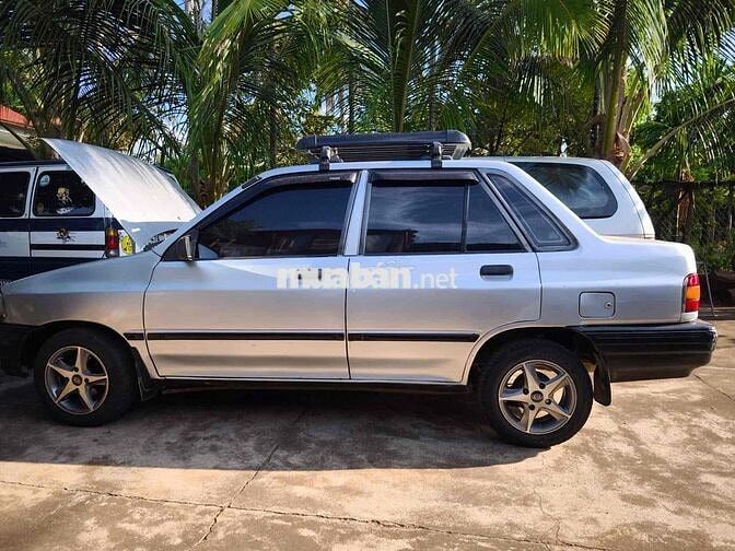Kia Pride màu Bạc . sdt liên hệ ***
