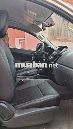 Ford Ranger XLS 2.2 2015 Vàng cát