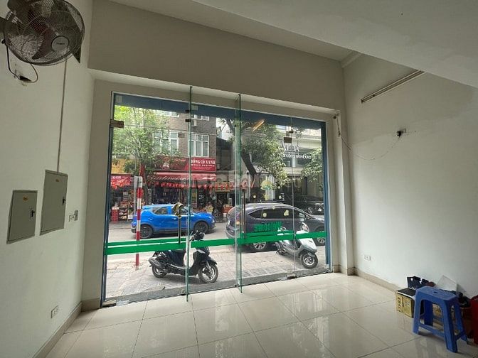 Cho thuê cửa hàng mặt phố 21 Lê Quý Đôn, phường Hai Bà Trưng, Hà Nội. 