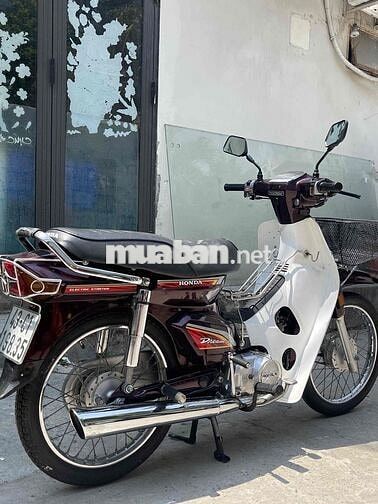 Honda Dream Thái Trắng, Đỏ đô