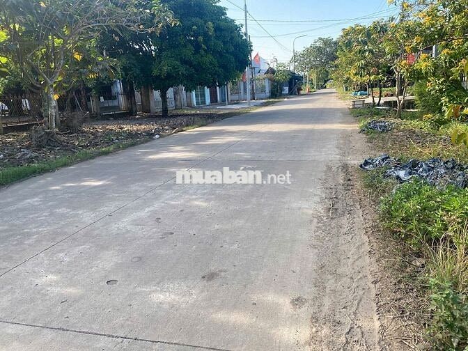 BÁN LÔ ĐẤT Ở TẠI NÔNG THÔN.KHU DÂN CƯ ĐÔNG ĐÚC,GIÁ RẼ CHO NHÀ ĐẦU TƯ