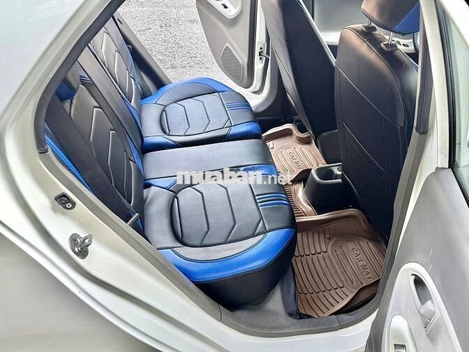 Kia Morning model 2017 số sàn màu trắng