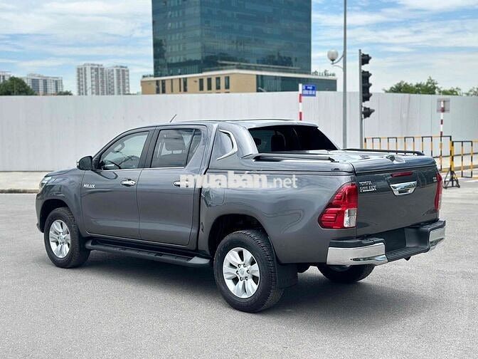Toyota Hilux 2016 3.0AT 4WD 70000 km 1 Chủ
