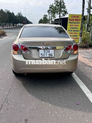 Chevrolet Cruze Vàng cát
