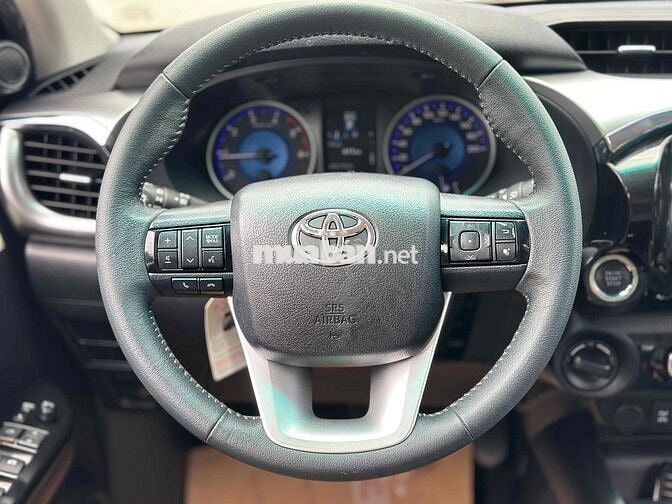 Toyota Hilux 2016 3.0AT 4WD 70000 km 1 Chủ