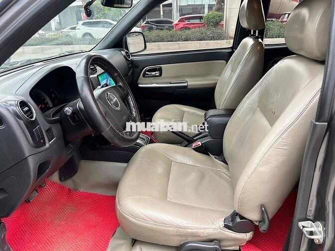 Isuzu D-Max 2011 Xám
