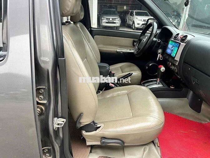 Isuzu D-Max 2011 Xám
