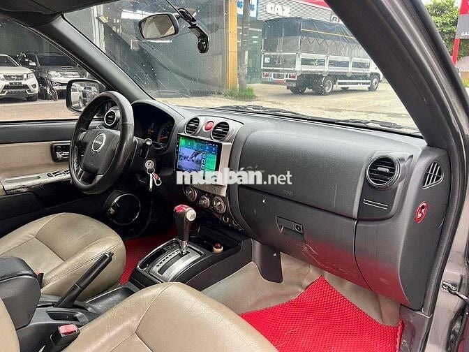 Isuzu D-Max 2011 Xám