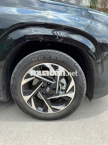 Hyundai Custin 2.0 Turbo Đen