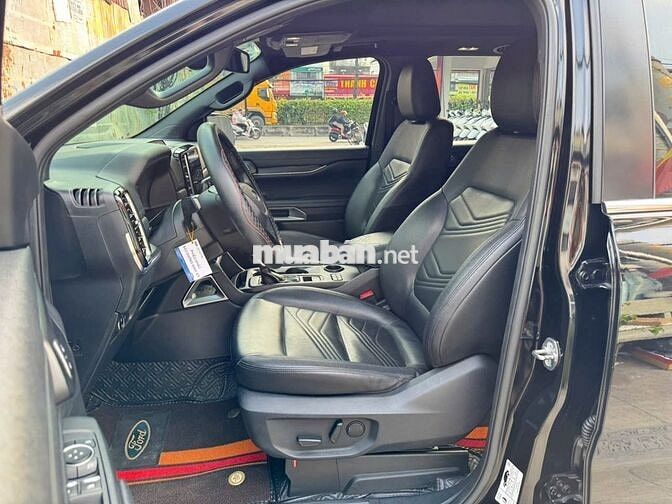 Ford Everest 2022 Titanium 1 cầu 70.000 km Đen