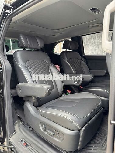 Hyundai Custin 2.0 Turbo Đen