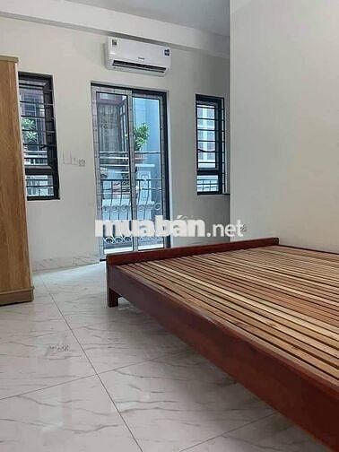 Nhà 7 tầng ngõ 10 Tôn thất tùng và 7 Thái Hà giá 2tr đến 4,8tr