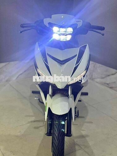 Yamaha Exciter 150 Trắng Đen Đỏ