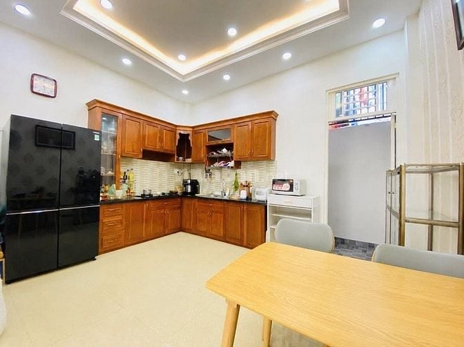 FLASH SALE ƯU ĐÃI SẬP SÀN , NHÀ QUẬN 1 KHU VỰC DÂN TRÍ CAO , CHỈ 2 TỶ3