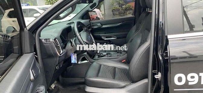 Ford Everest Titanium 1 cầu Đen 48000 km