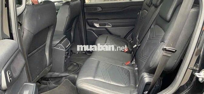 Ford Everest Titanium 1 cầu Đen 48000 km