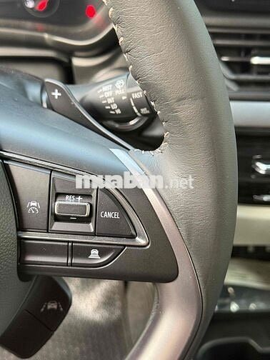 Suzuki Swift Hybrid 2025 siêu lướt 2.000 km