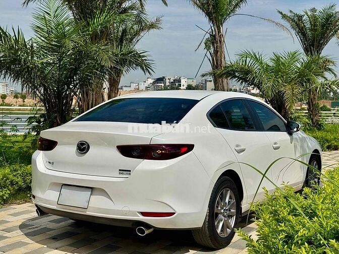 Mazda 3 2022 1.5 Deluxe Trắng 3v km siêu mới ✅