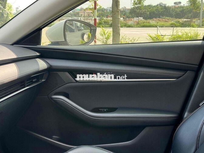 Mazda 3 2022 1.5 Deluxe Trắng 3v km siêu mới ✅