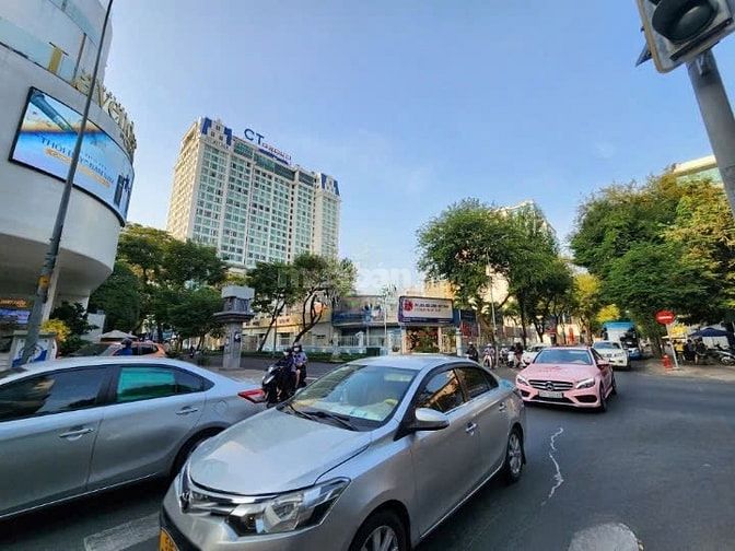 Cho thuê Toà nhà GÓC 2MT số 55 đường Trương Định - Võ văn Tần, Quận 3