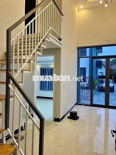 Cho Thuê Nhà Liền Kề 2PN Sân Ô Tô Ngay Ngã Ba Phú Lợi