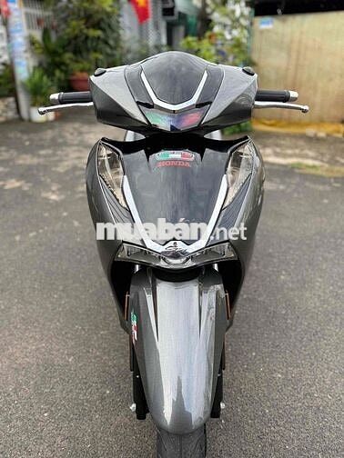 Honda SH125i Xám titan