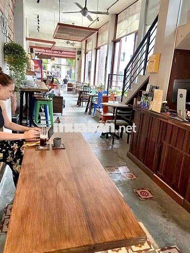 Mặt Tiền Nguyễn Tri Phương - Đoạn Tập Trung Thương Hiệu - Quận 10
