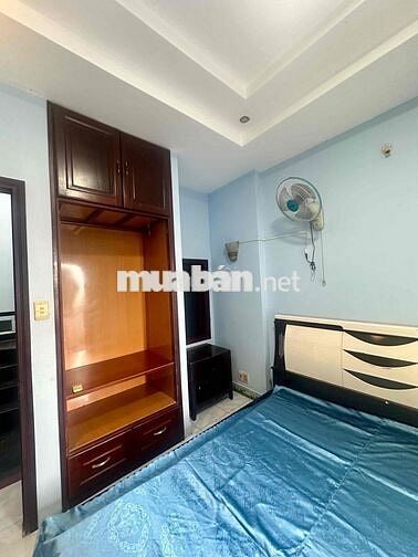 Còn dư 2 phòng ban công ngay chợ Thủ Đức