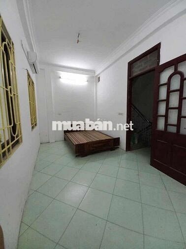 Chính chủ cho thuê phòng ở ngõ 198 Xã Đàn 