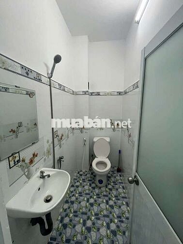 Bán nhà sổ hông riêng chính chủ