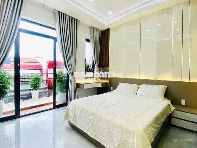 Chị Mến cần bán gấp nhà Bình Thạnh. Đã có sổ