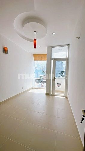 Bán nhanh nhà 41m2 đường Nguyễn Khoái,Q4.Gần THCS Nguyễn Huệ.Hẻm 6m. 