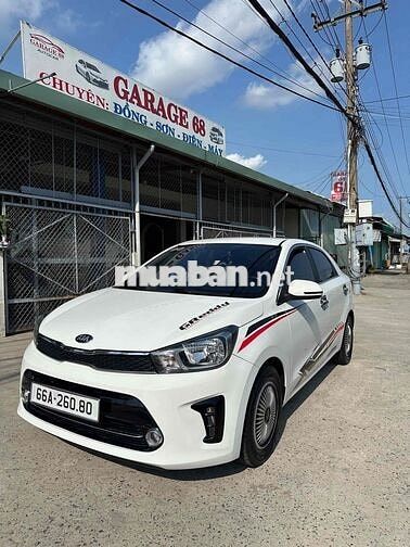 Kia Soluto Trắng 5 chỗ Số sàn