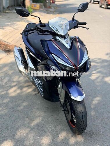 Yamaha NVX 2017 Xanh đen